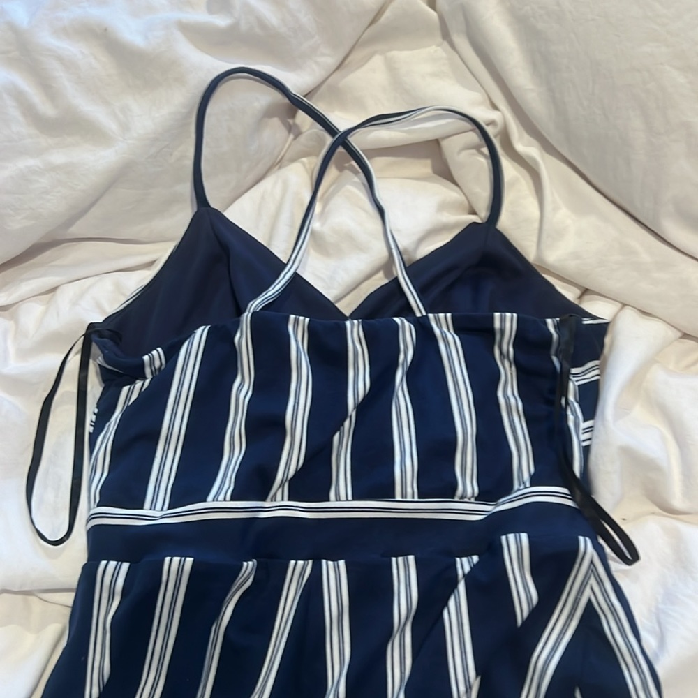 Striped romper - Picture 3 of 3